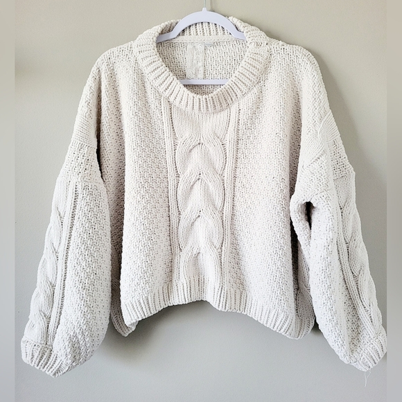Sadie & Sage Anthropologie Women's Cropped Chunky Cable Knit Sweater Oversized - Picture 3 of 16